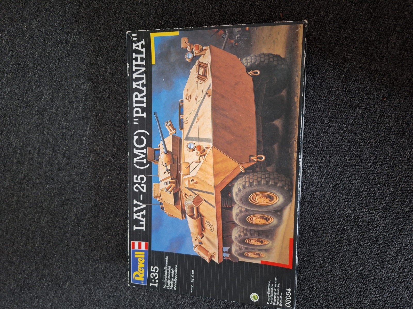 leger auto piranha, Ophalen, Auto