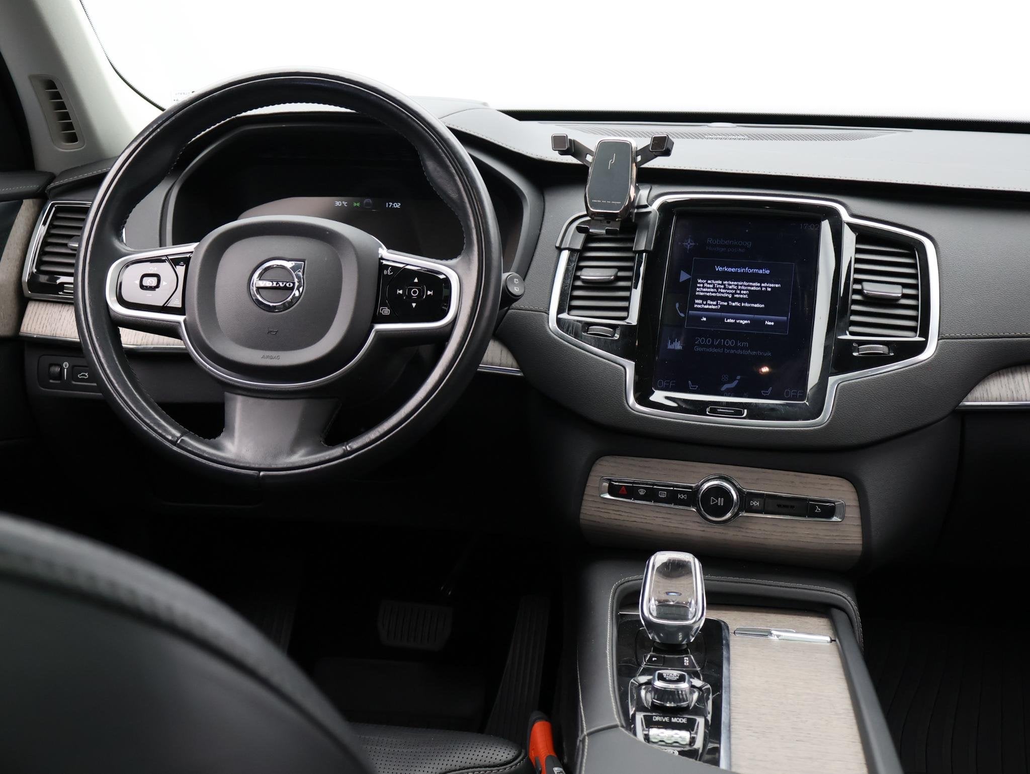 Volvo XC90 2.0 T8 Recharge AWD Inscription / Luchtvering / S, Gebruikt, Euro 6, 4 cilinders, 7 stoelen