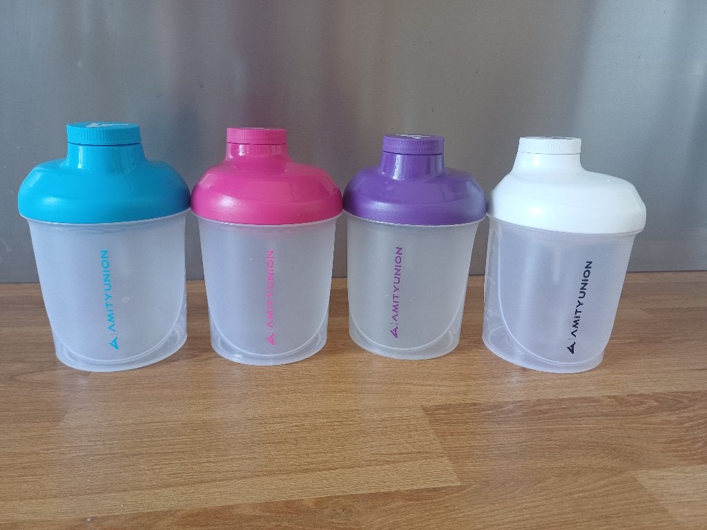 4x shakebeker, 300ml, als NIEUW! 4=€8,-!!!, Ophalen of Verzenden, Zo goed als nieuw
