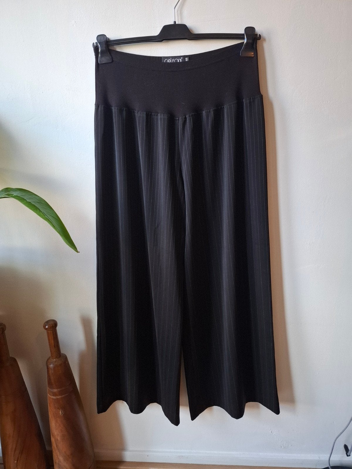 Carleoni chique wide leg pinstripe broek maat: 48 Feest!, Kleding | Dames, Carleoni, Zwart, Maat 46/48 (XL) of groter, Ophalen of Verzenden