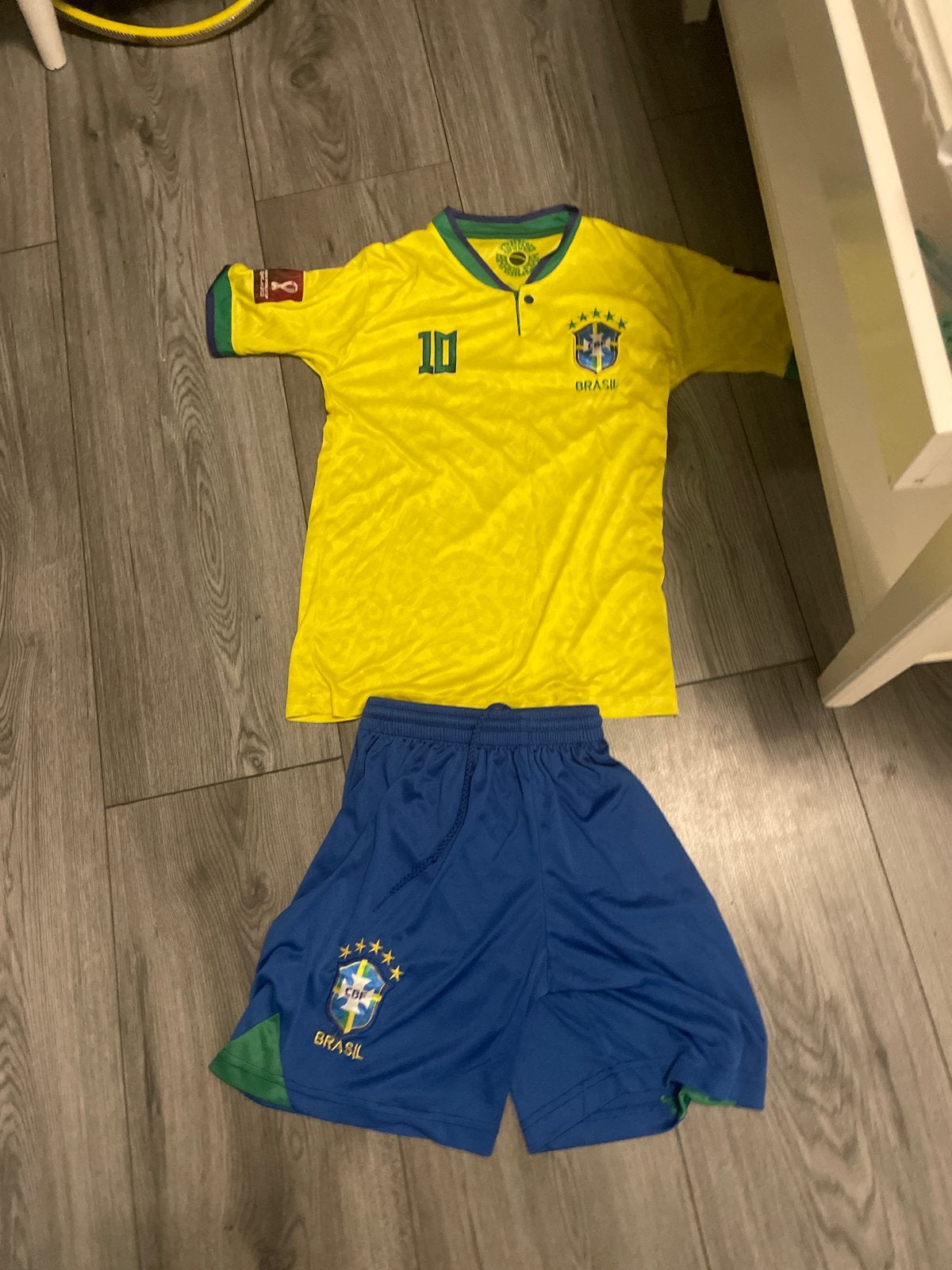 Brazil Neymar Jr. Thuisshirt en Broekje - Maat M, Maat M, Ophalen of Verzenden, Zo goed als nieuw, Set