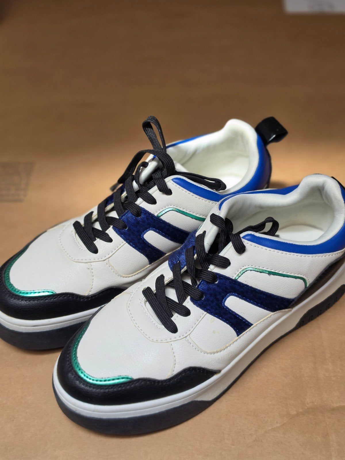 Posh by Poelman sneakers in maat 40, Ophalen, Zo goed als nieuw, Sneakers of Gympen