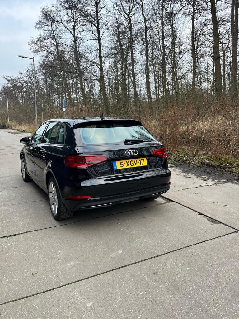 Audi A3 1.4TFSI G-tron 81KW SB S-tro 2014 Zwart automaat, Auto's, Audi, 4 cilinders, Overige brandstoffen, Zwart, Origineel Nederlands