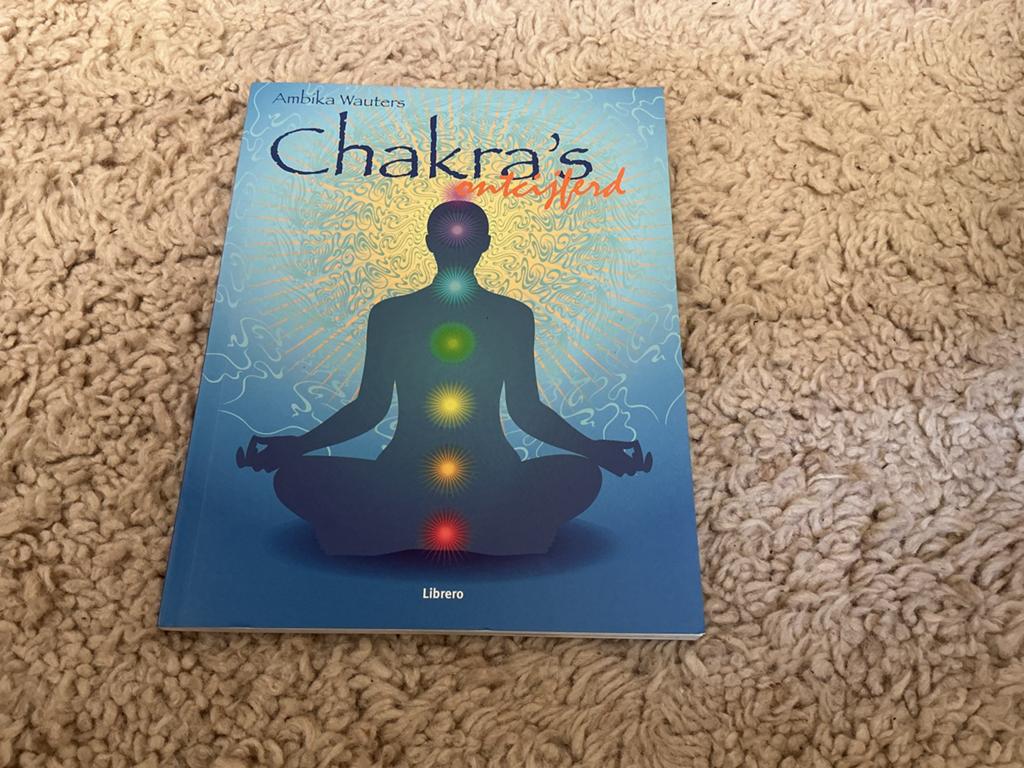 Chakra’ s ontcijferd  nieuw opbrengst giro 555, Boeken, Ophalen of Verzenden, Nieuw, Spiritualiteit algemeen, Overige typen