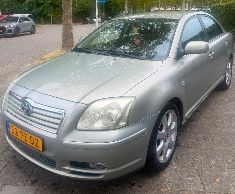 Toyota Avensis 2.0 VVTi Executive Nap Airco Leder Trekhaak P, Auto's, 1998 cc, Bedrijf, Handgeschakeld, Sedan