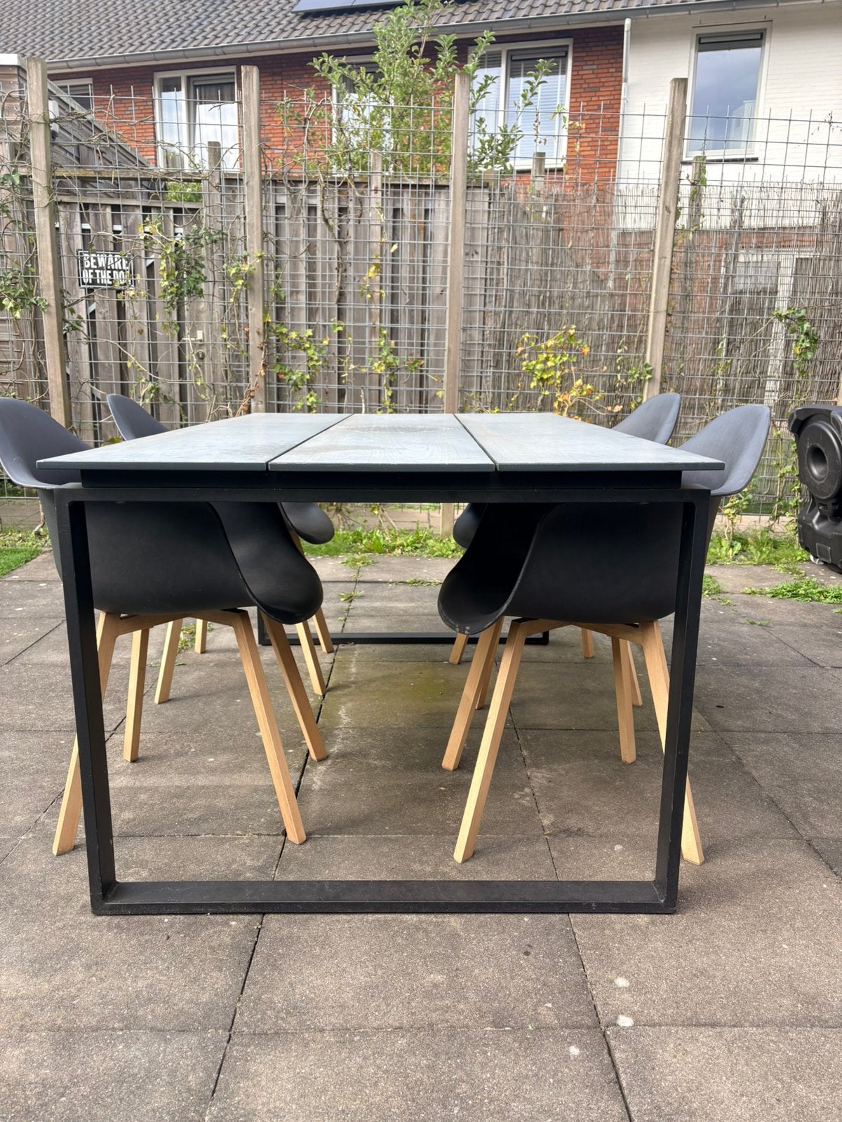 Foto 3 van Tuintafel met 4 stoelen