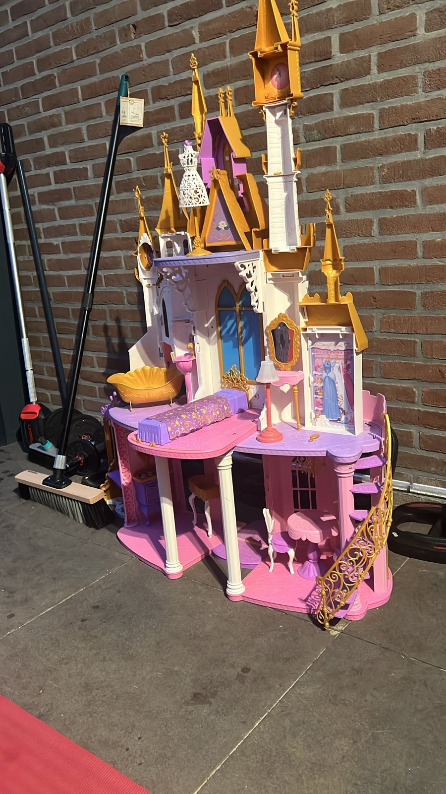 Groot Barbie Kasteel met Meubels, Ophalen, Gebruikt, Barbie