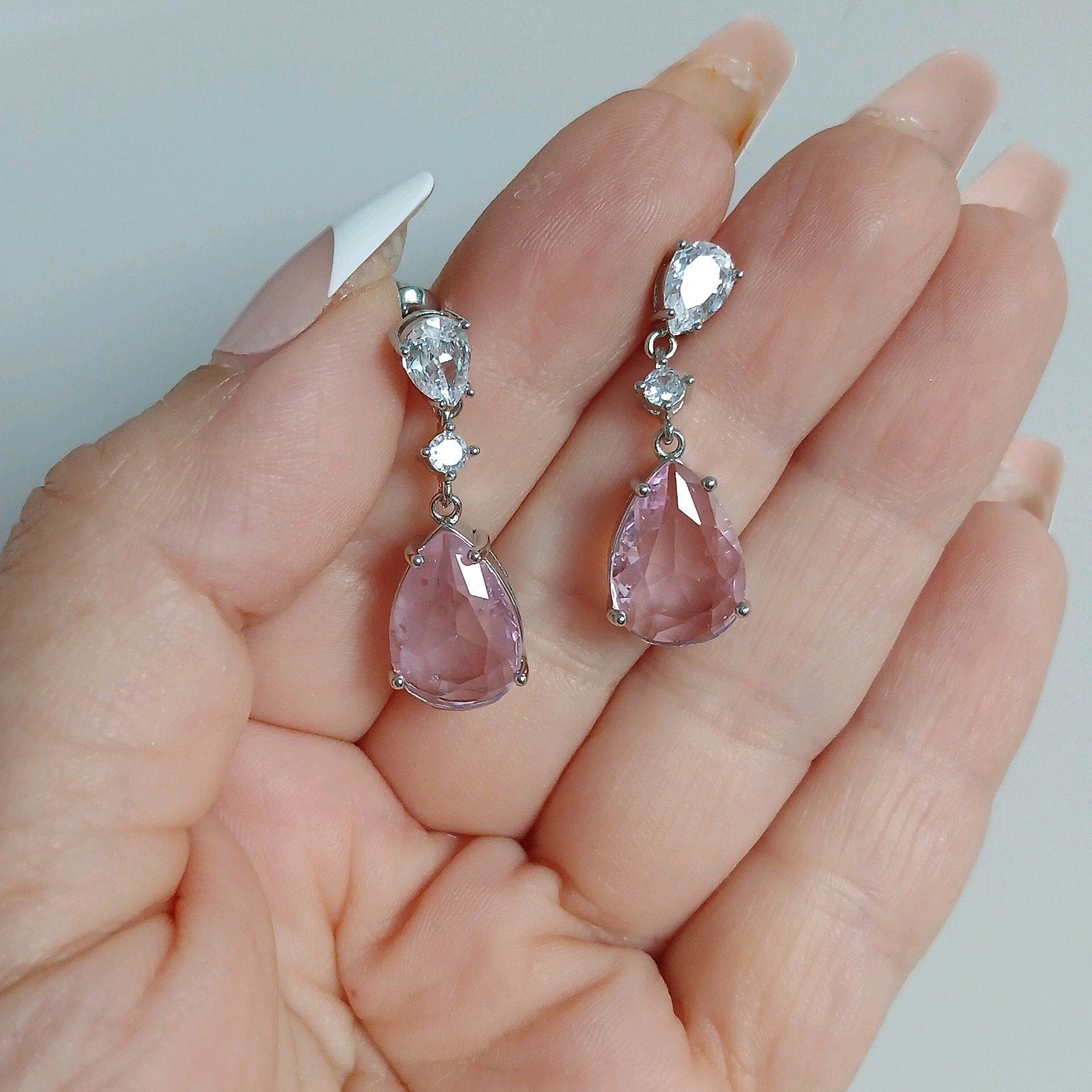 Elegante roze oorbellen l, Overige materialen, Hangers, Nieuw, Ophalen of Verzenden