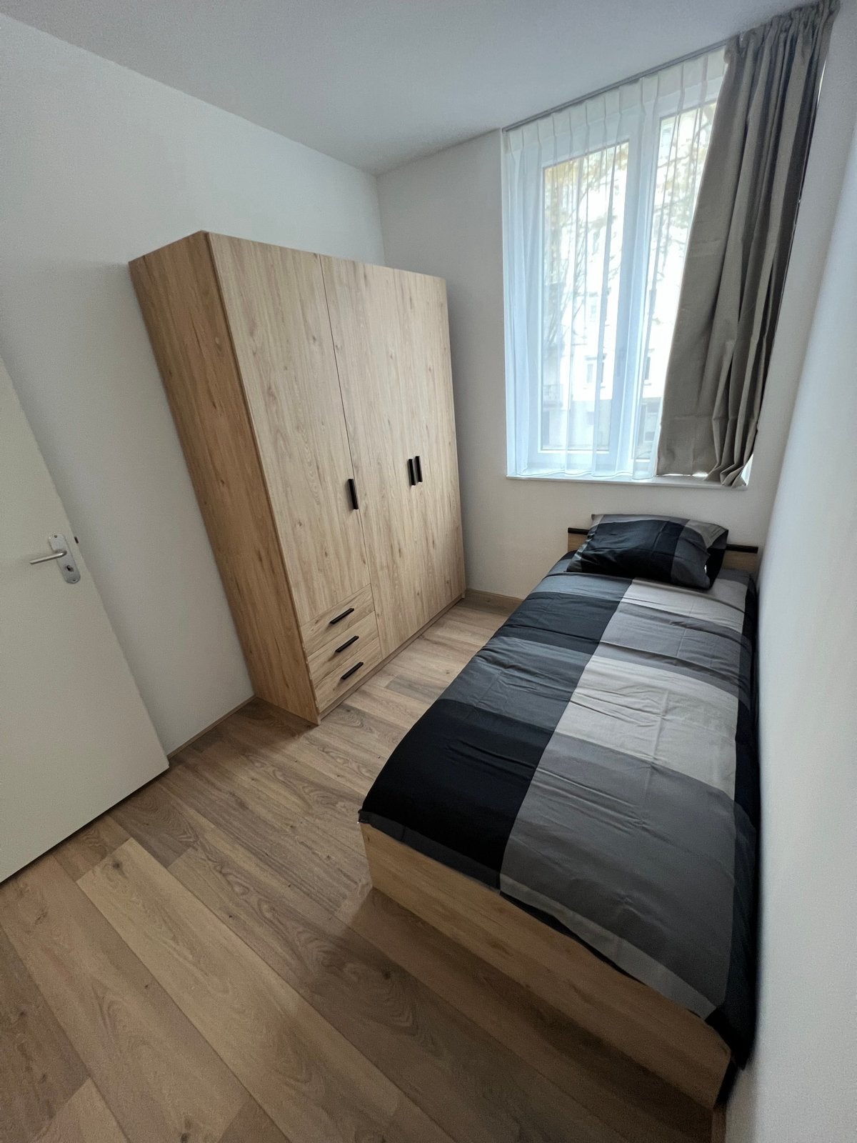 Kamer tehuur Amsterdam west allen voor dames, Huizen en Kamers, Kamers te huur, Amsterdam