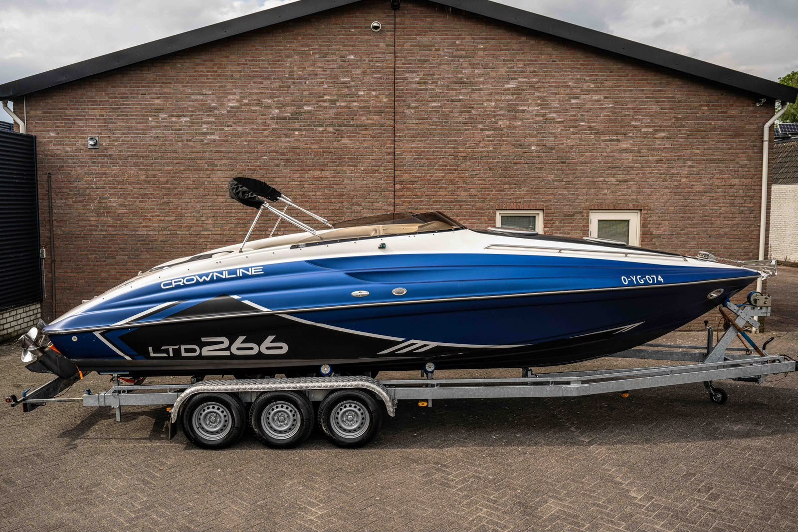 Crownline LTD266 | Fusion audio | Sfeerverlichting | Trailer, Watersport en Boten, Speedboten, Zo goed als nieuw, Elektrisch, Ophalen of Verzenden