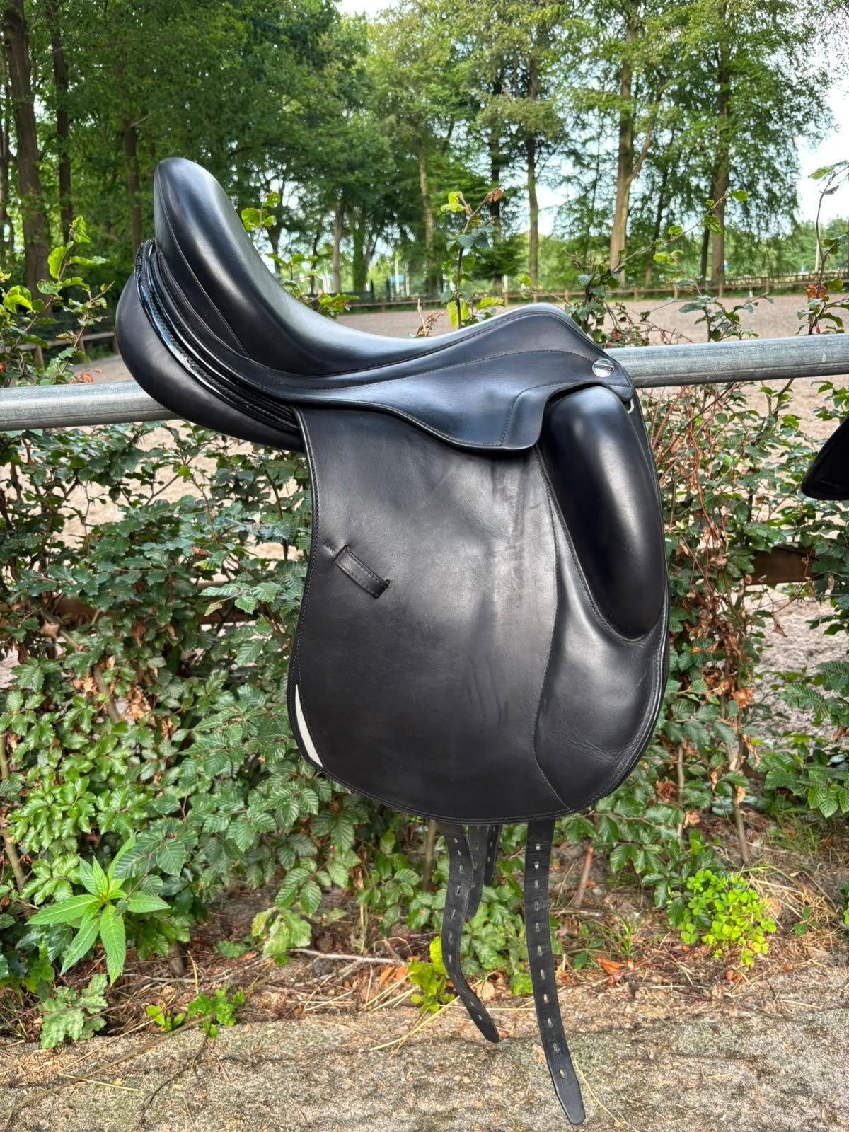 Erreplus Freestyle Dressuurzadel 17 inch, Dieren en Toebehoren, Paarden en Pony's | Zadels, Ophalen, Dressuur, M (17 inch), Zo goed als nieuw