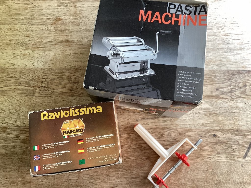 Shule Pasta machine en Marcato Ravioli machine, Ophalen of Verzenden, Zo goed als nieuw, Metaal, Pastamachine