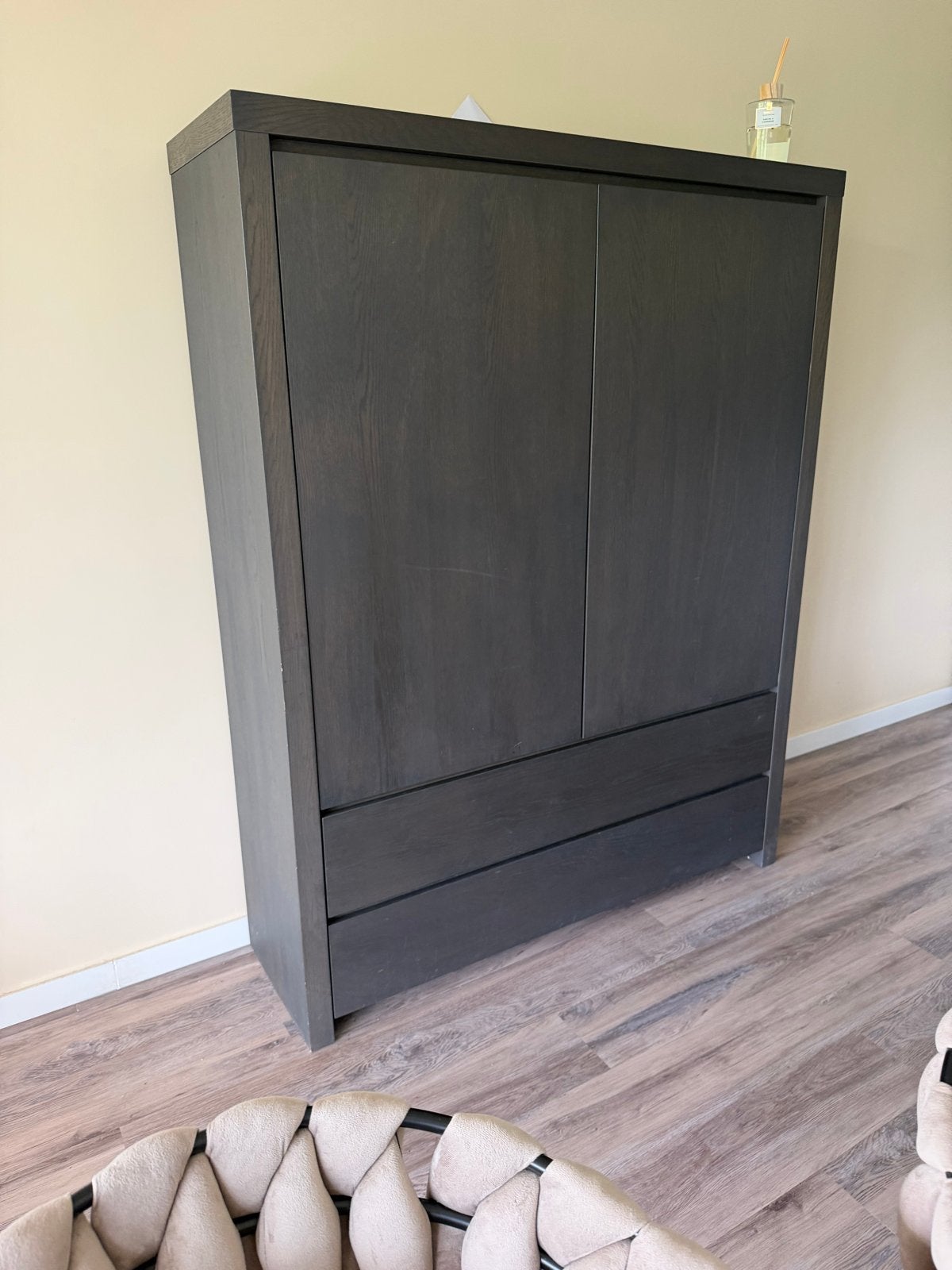 Zwarte kast met deuren en lades - 165x130x39 cm, Ophalen, Gebruikt, 100 tot 150 cm, Met lade(s)