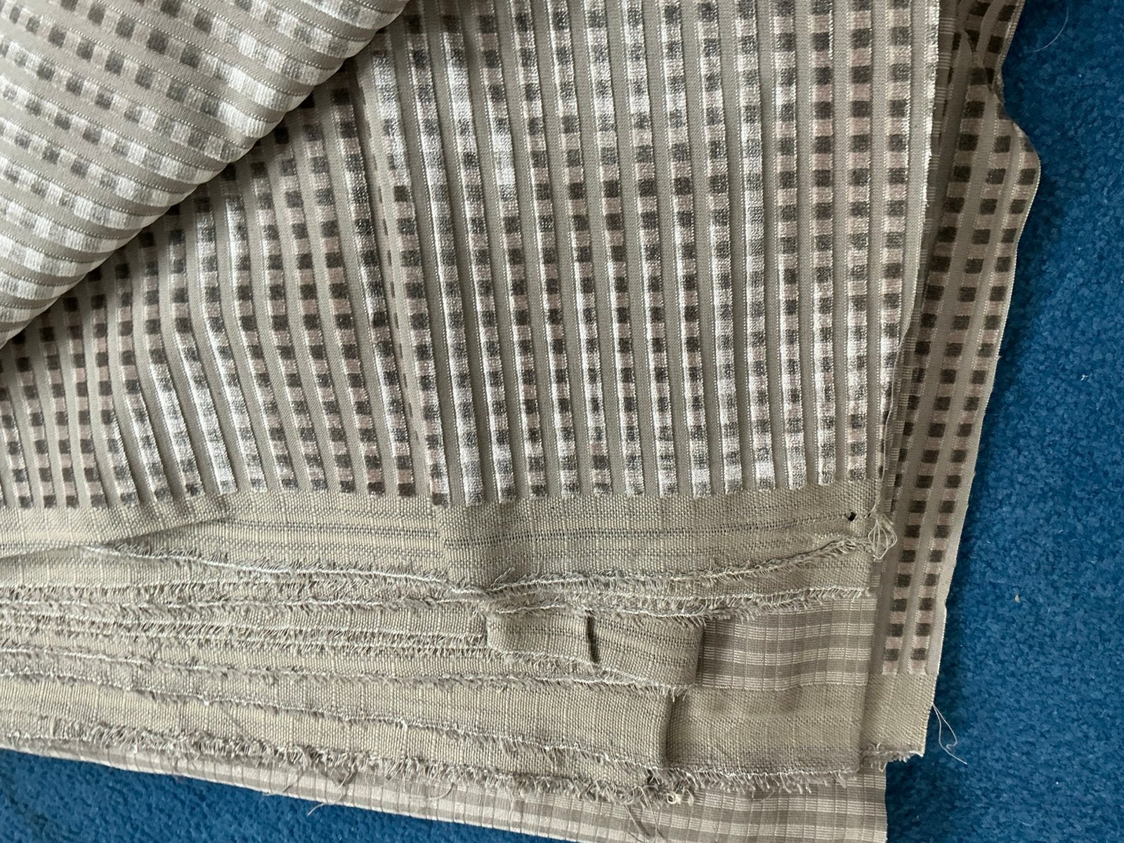 Meubelstof Zimmer Rohde beige/licht beige blokjes, Hobby en Vrije tijd, Overige materialen, 120 cm of meer, Beige, Ophalen of Verzenden