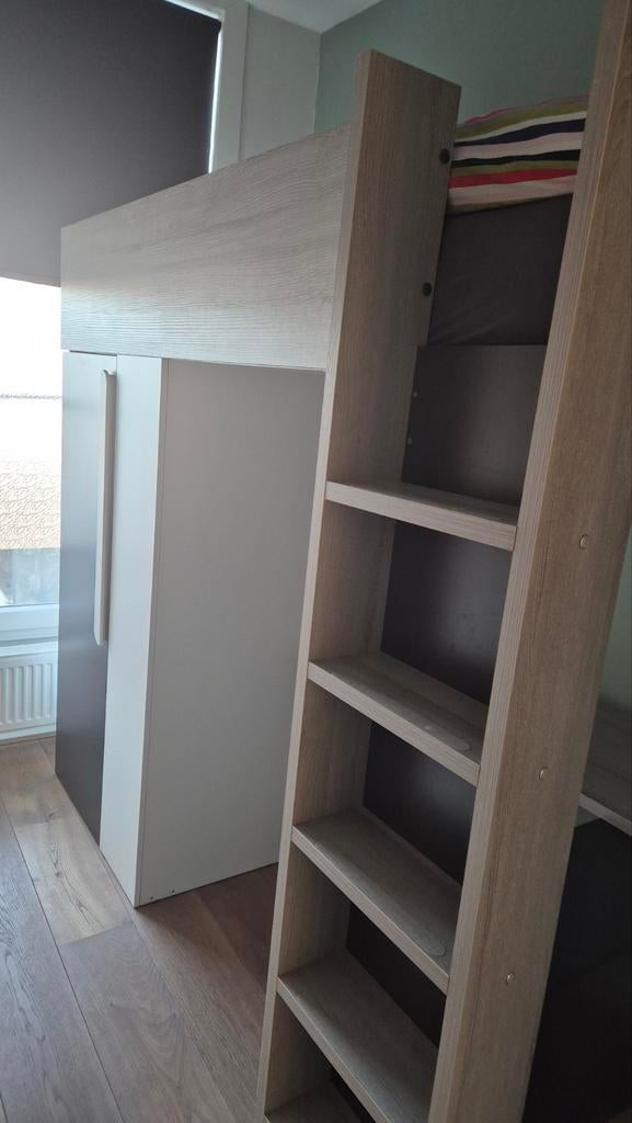 Stevige Hoogslaper met Bureau en Kledingkast - 183x207x110cm, Ophalen, Gebruikt, Hoogslaper