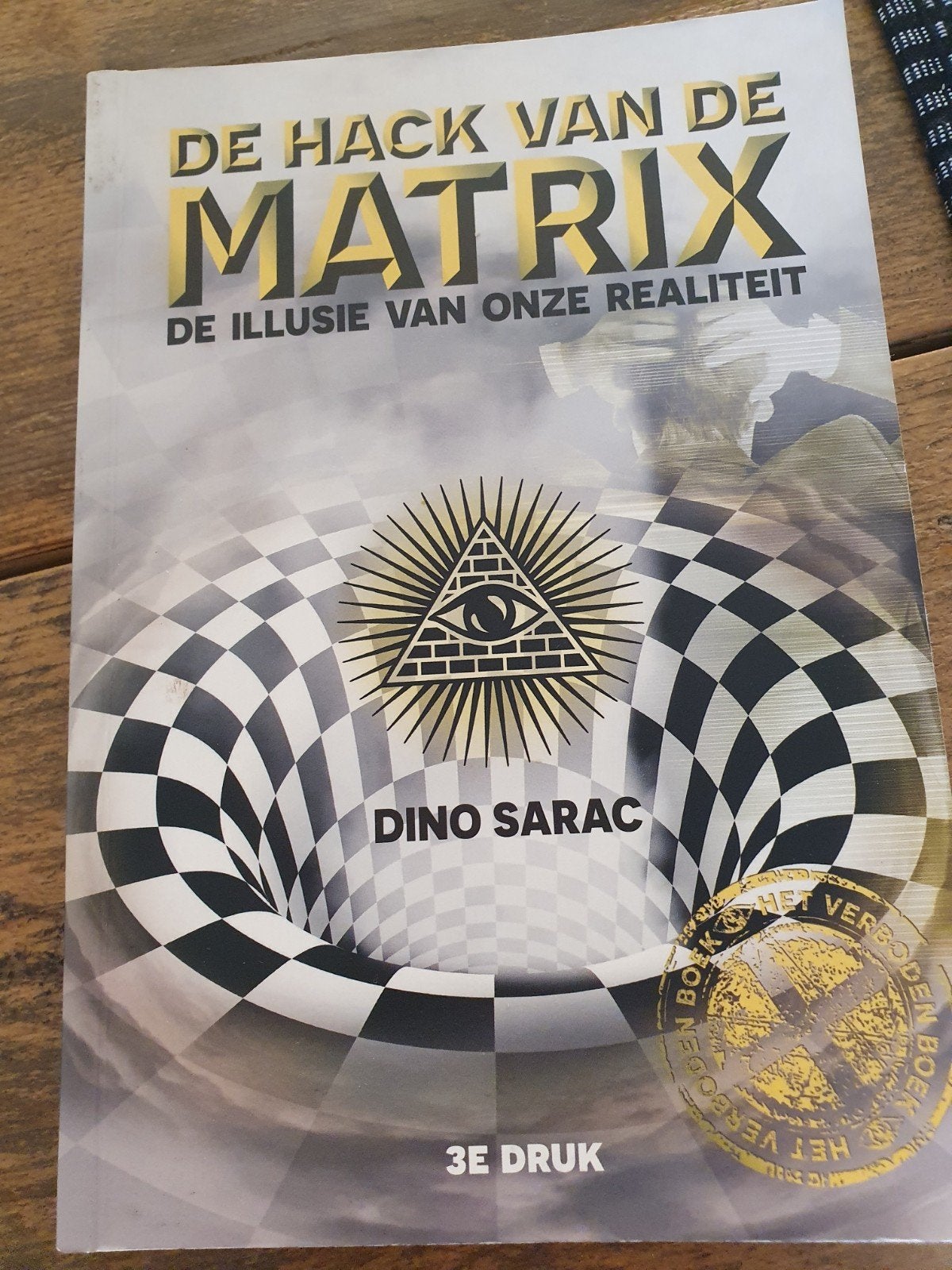 De hack van de matrix - Dino Sarac zgan, Boeken, Ophalen, Zo goed als nieuw, Nederland, Overige onderwerpen