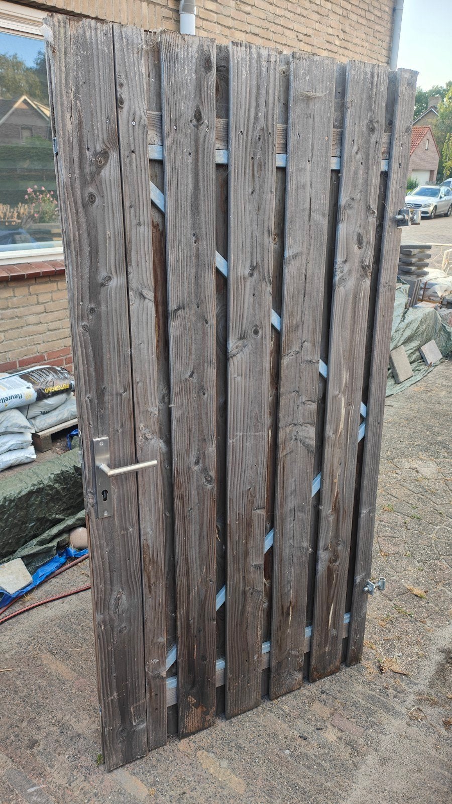 Nette houten tuinpoort met metalen frame, hang- en sluitwerk, Tuin en Terras, Ophalen
