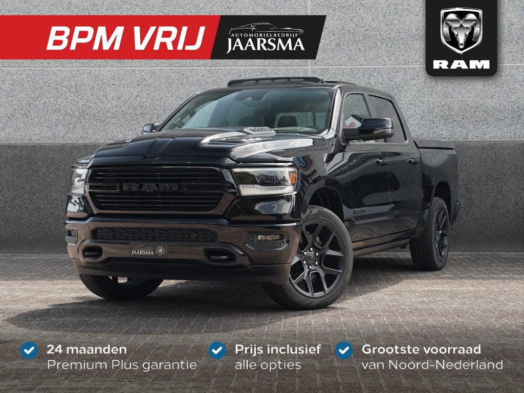 Dodge Ram 1500 5.7L V8 Laramie Night 4x4 CrewCab Panoramadak, Auto's, Dodge, Automaat, 2460 kg, 5654 cc, Adaptive Cruise Control
