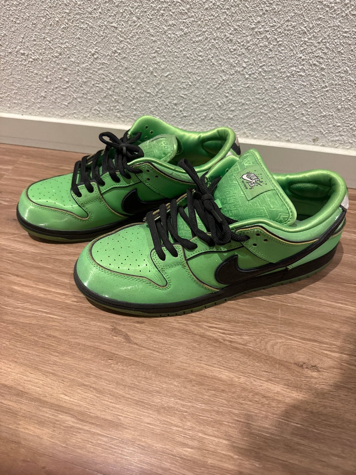 Nike SB Powerpuff Girls Bubbles Dunk Low - Maat 45, Ophalen of Verzenden, Zo goed als nieuw, Overige kleuren, Sneakers of Gympen