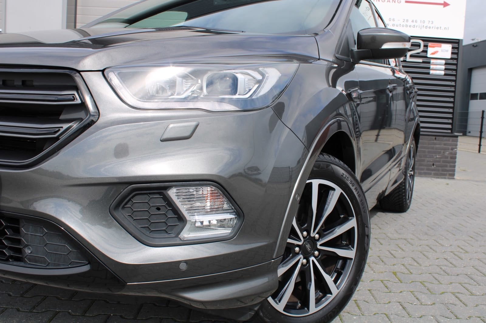 Ford KUGA 1.5 EcoBoost 150PK|ST-LINE|18''LM|CAMERA|WINTERPAC, Auto's, Voorwielaandrijving, Dealer onderhouden, 4 cilinders, Alcantara