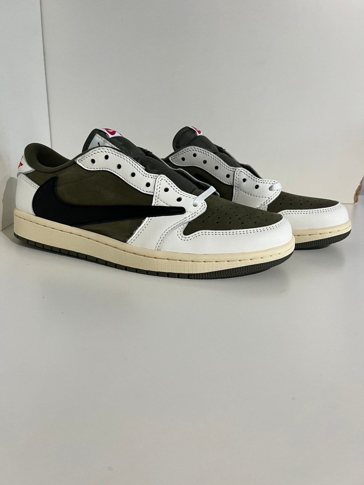 Nike Air Jordan 1 Travis Scott Medium Olive, Kleding | Heren, Overige kleuren, ., Nieuw, Ophalen of Verzenden