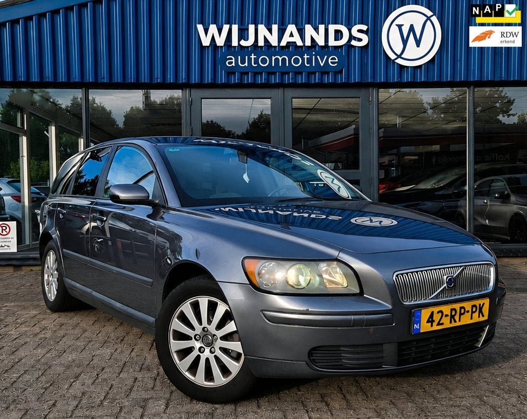 Volvo V50 1.8 Elite Trekhaak Airco Parksensoren Cruise Elek, Auto's, Volvo, Voorwielaandrijving, 125 pk, 4 cilinders, 1300 kg
