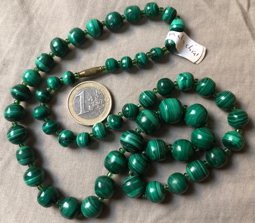 Ketting met kralen van malachiet, Sieraden, Tassen en Uiterlijk, Kettingen, Ophalen of Verzenden, Zo goed als nieuw, Groen, Steen of Mineraal