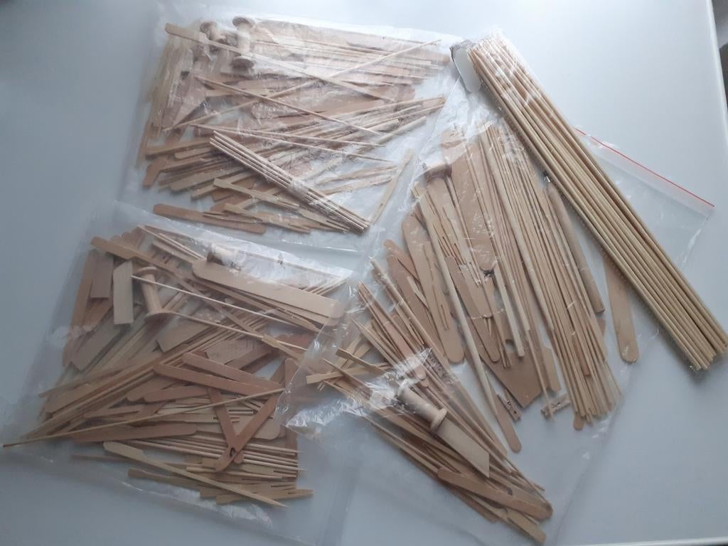 Poppenhuis knutsel hout of modelbouw, alleen ophalen, Ophalen, Poppenhuis