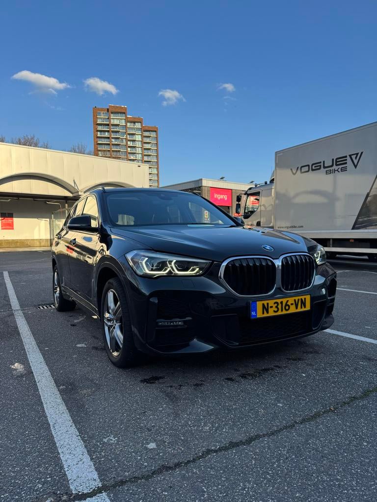 BMW X1 Xdrive20i, Auto's, 1998 cc, 15 km/l, Zwart, 4 cilinders