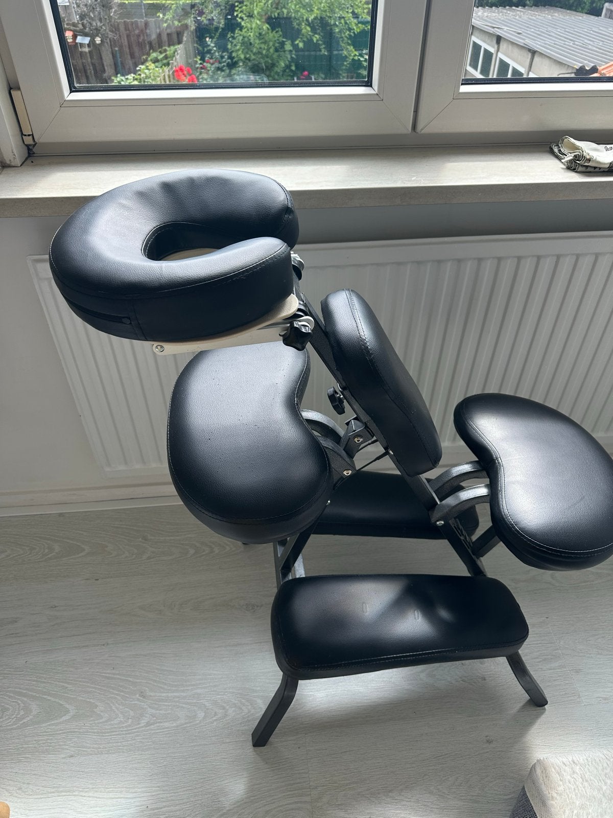 Massagestoel, Ophalen, Massagestoel of Kussen
