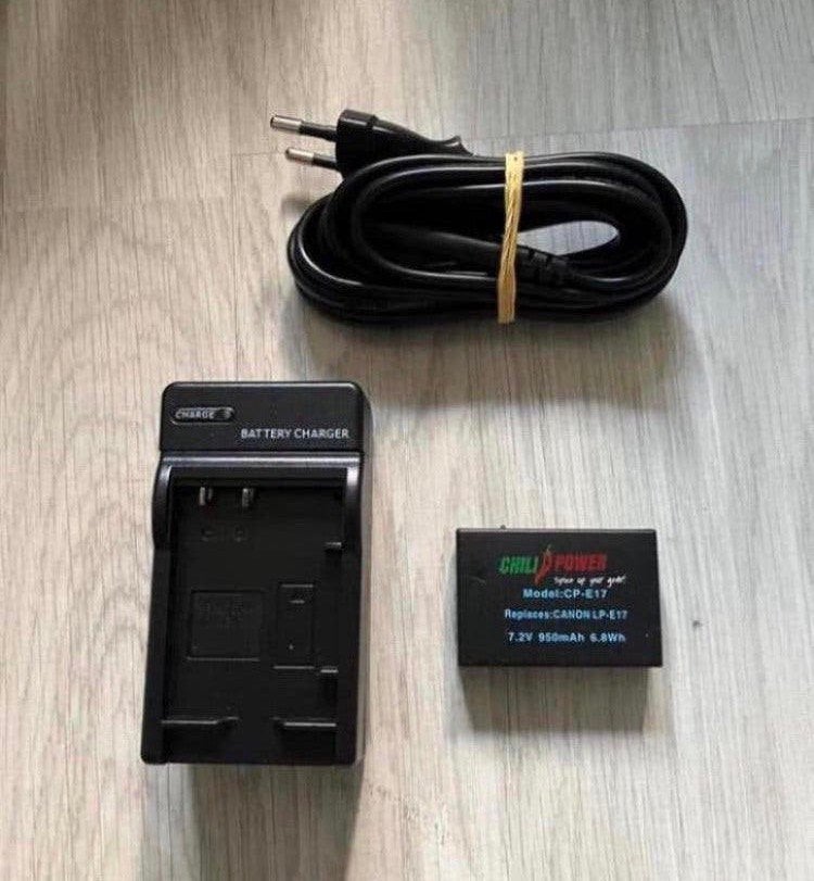 LP-E17 accu en oplader voor Canon. 20€., Zo goed als nieuw