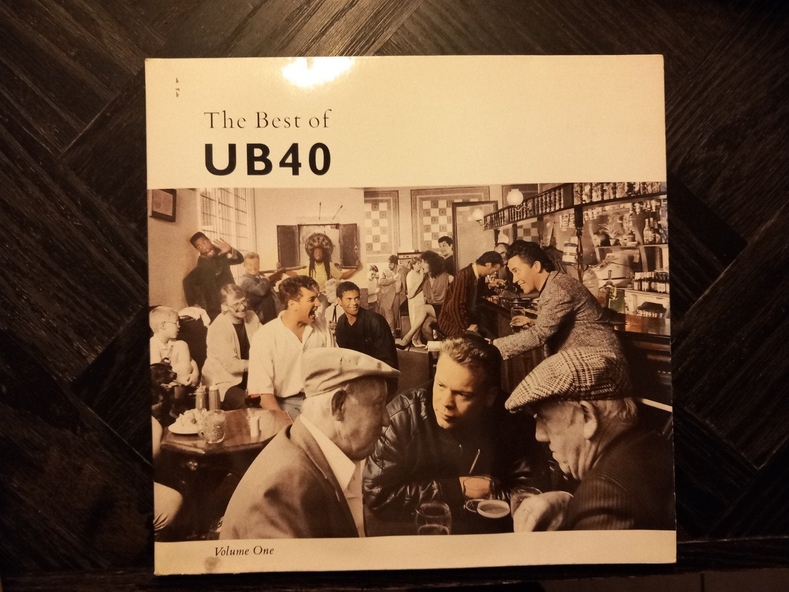 UB40 - The Best of UB40 Volume One LP, LP, Gebruikt, Pop, Ophalen of Verzenden