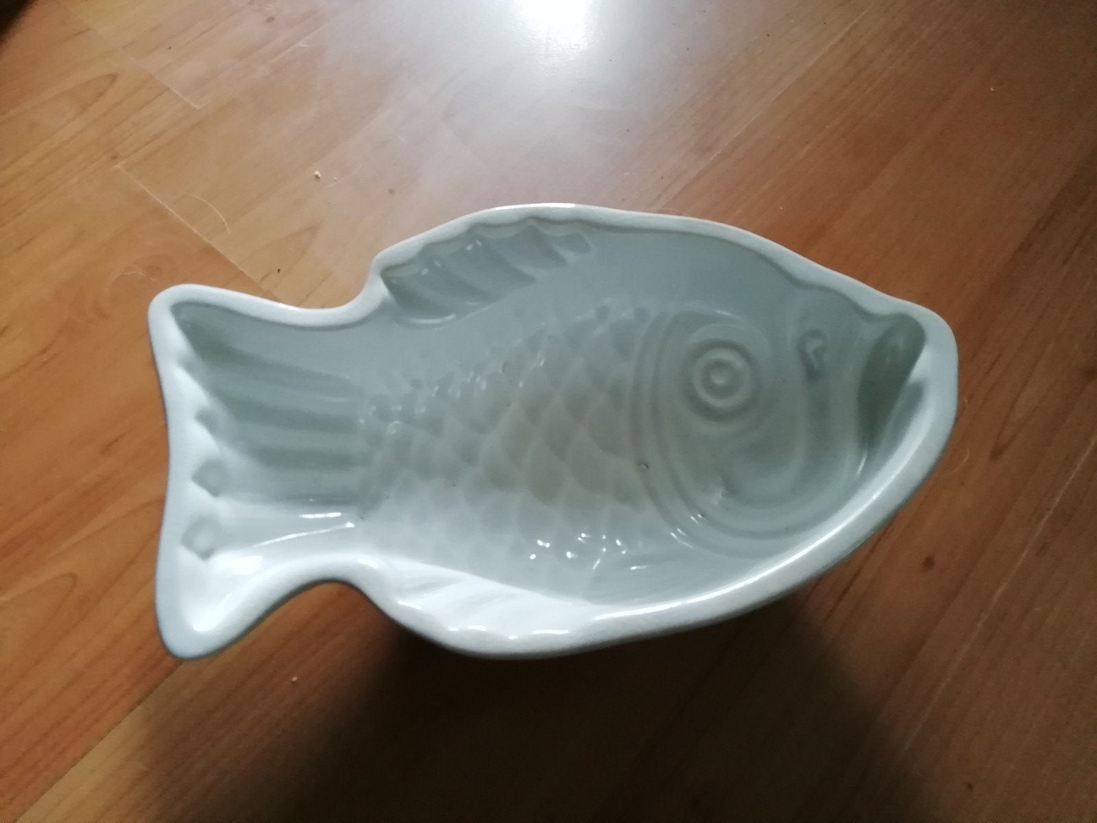 Antieke puddingvorm in visvorm - wit keramiek, Antiek en Kunst, Ophalen of Verzenden