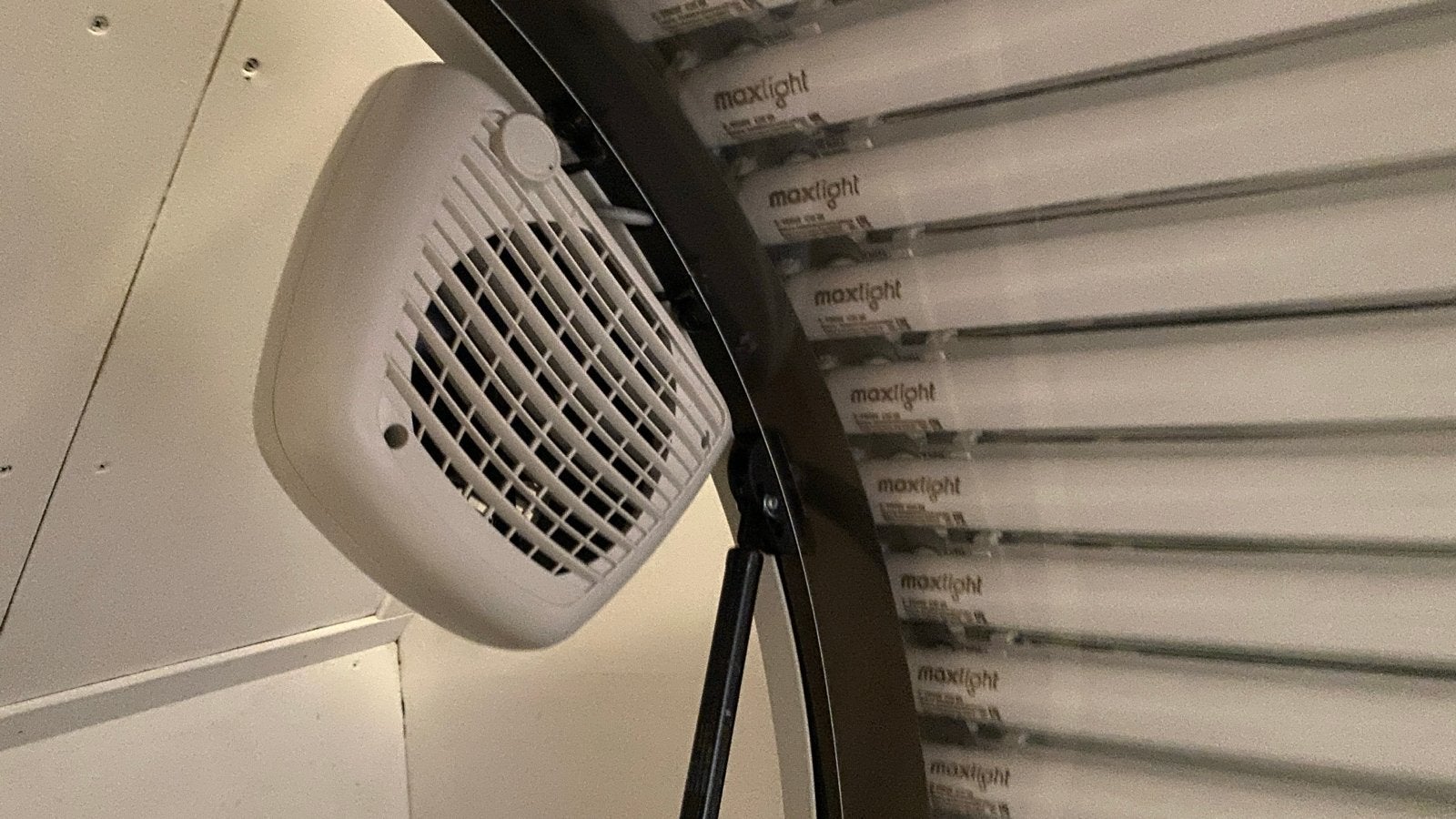 Foto 6 van Hapro Onyx Zonnebank - Zo goed als nieuw