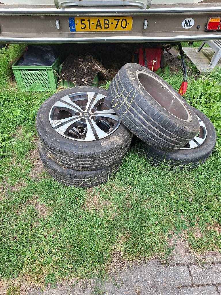 Zomerbanden (205/55R17.95YXL) met aluminimum velgen, Auto-onderdelen, Banden en Velgen, Ophalen, Gebruikt, Banden en Velgen, 17 inch