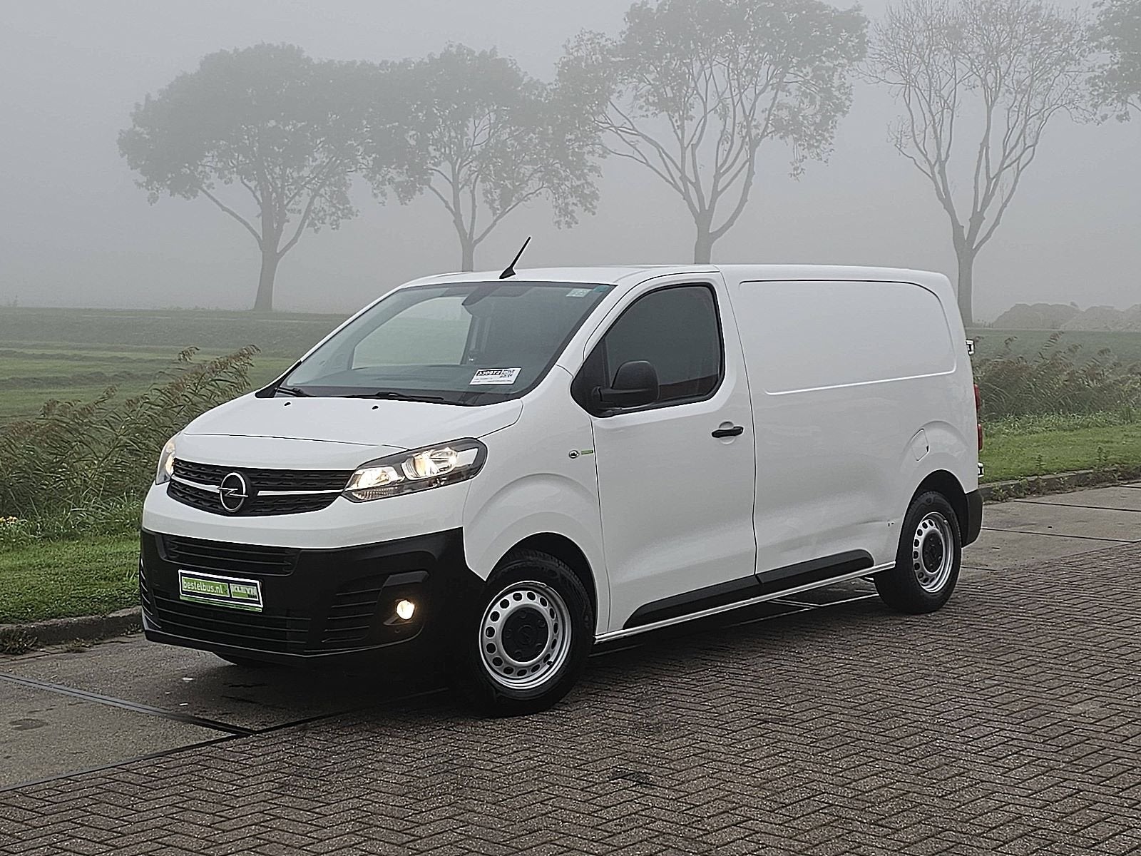 OPEL VIVARO 1.5 L2 3-Zits/Leer Euro6 NAP Airco Trekhaak Wp-i, Gebruikt, Euro 6, Verwarmde buitenspiegels, Wit