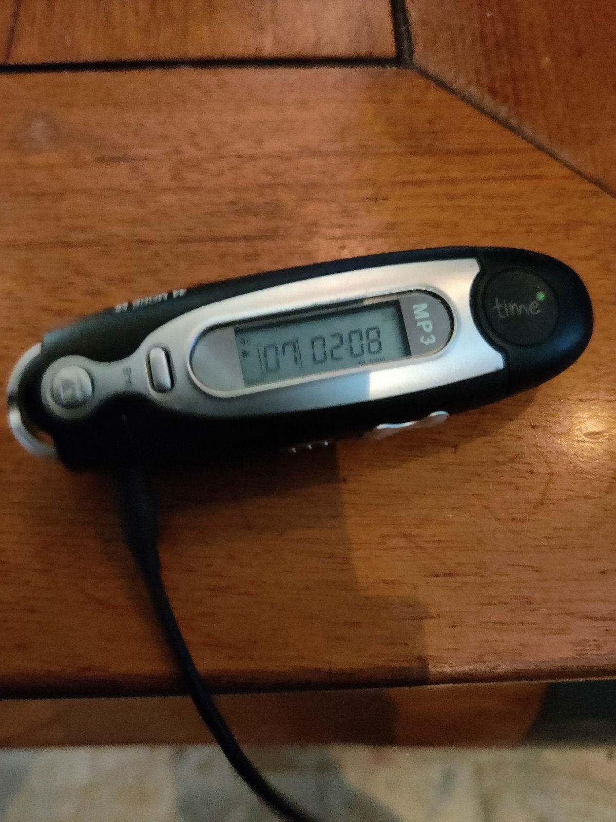MP3-speler met 128MB opslag - Vintage model, Audio, Tv en Foto, Mp3-spelers | Overige merken, Ophalen of Verzenden, Gebruikt, Overige merken