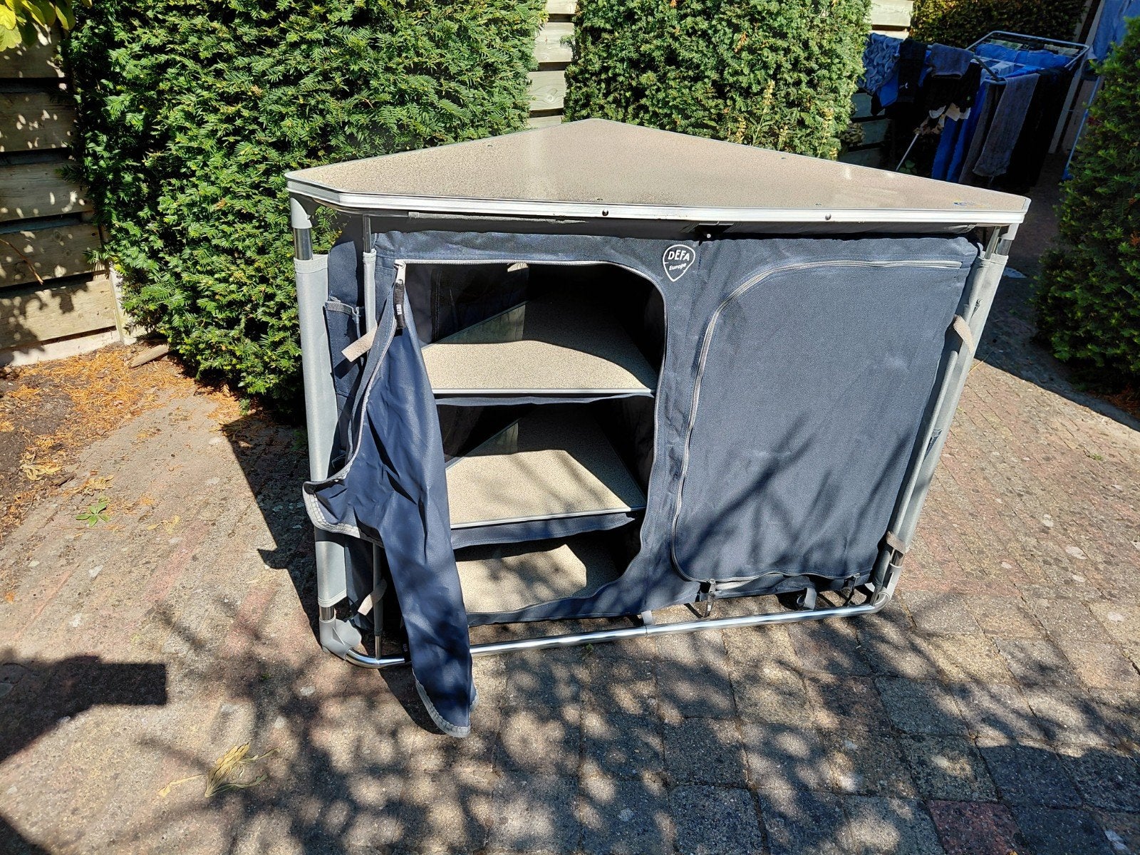 2x Defa campingkast hoekmodel met topblad, 88 cm hoog, Ophalen, Gebruikt