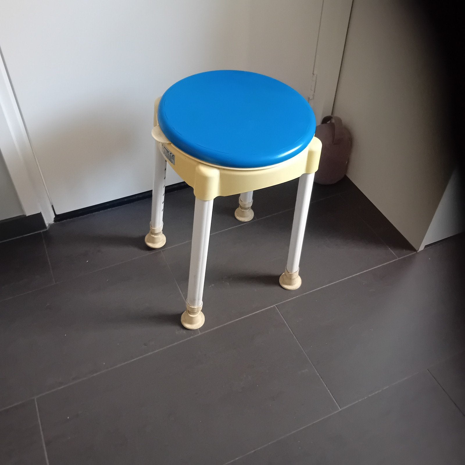 Douchekrukje in hoogte verstelbaar, Ophalen of Verzenden, In hoogte verstelbaar, Zo goed als nieuw, Kunststof