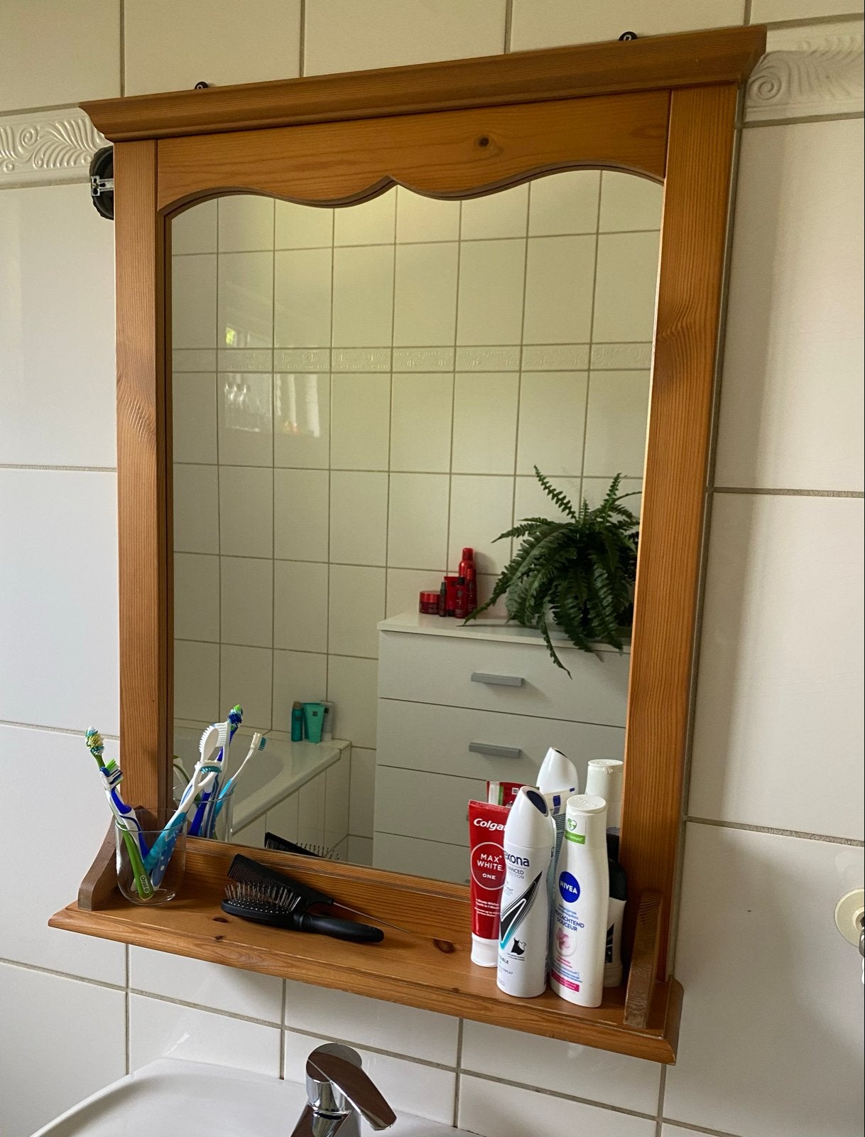Houten nostalgische badkamer spiegel met plankje - 83x60 cm, Huis en Inrichting, Ophalen, Gebruikt, Minder dan 100 cm, Rechthoekig