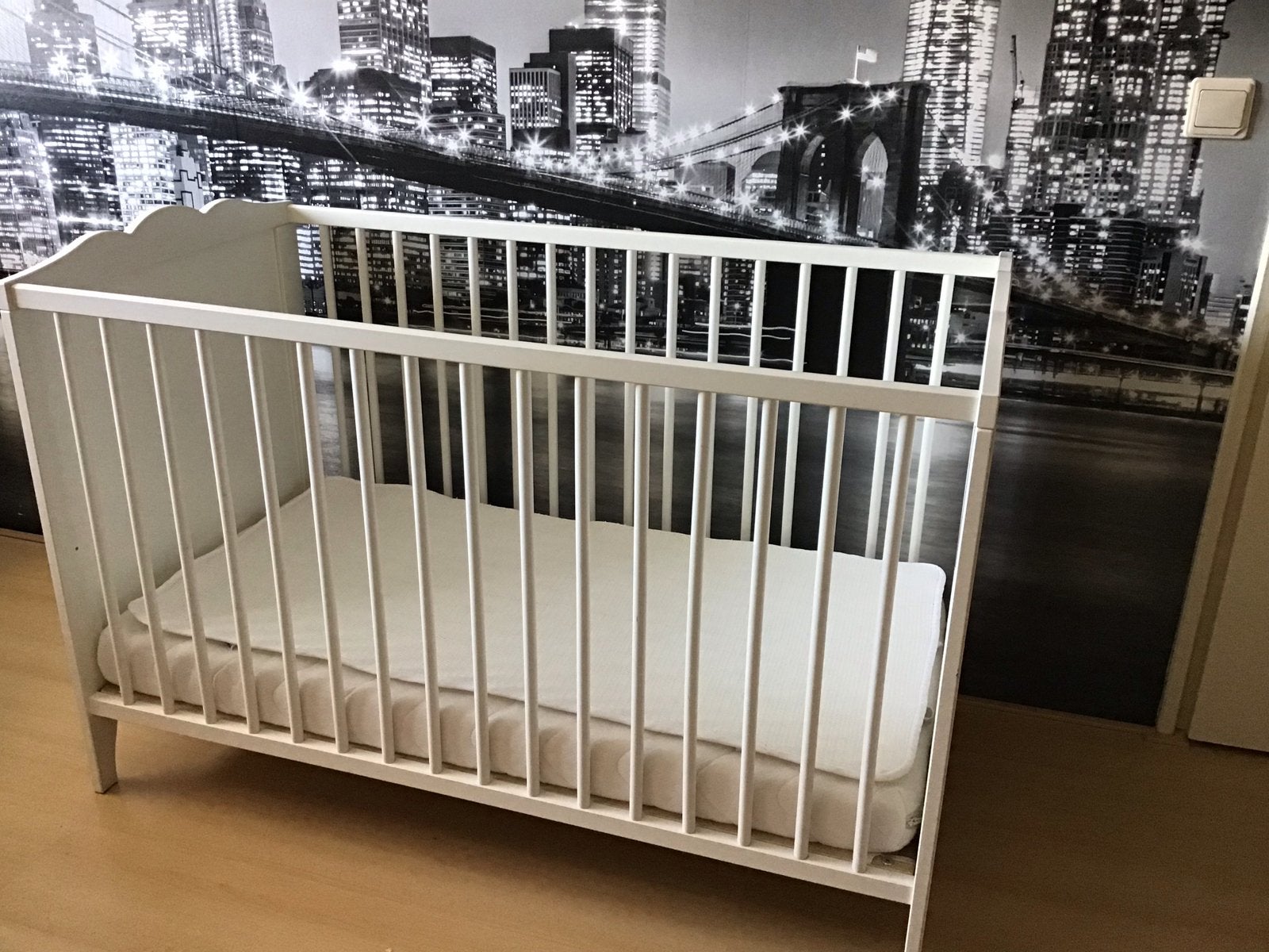 Wit ledikant met matras, Kinderen en Baby's, Ophalen, Gebruikt, Ledikant