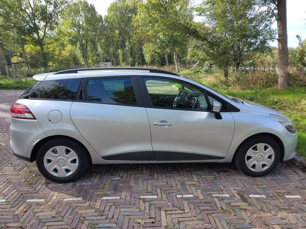 Renault Clio 1.5 DCI 66KW Estate 2016 Grijs