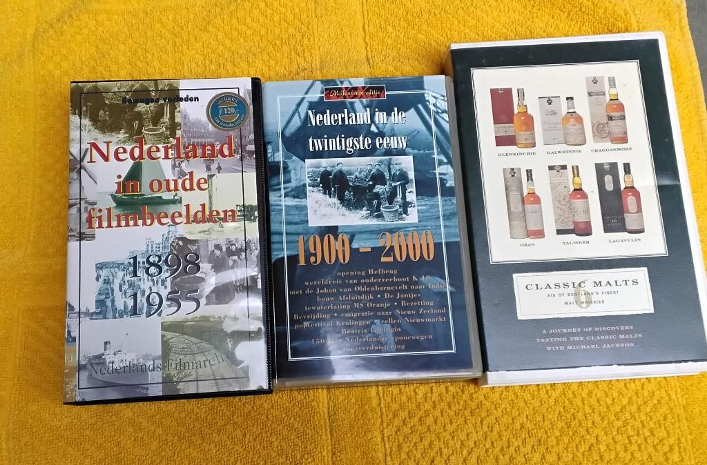 3 VHS videobanden oude beelden Nederland, Cd's en Dvd's, VHS | Film, Zo goed als nieuw, Overige genres, Alle leeftijden, Ophalen