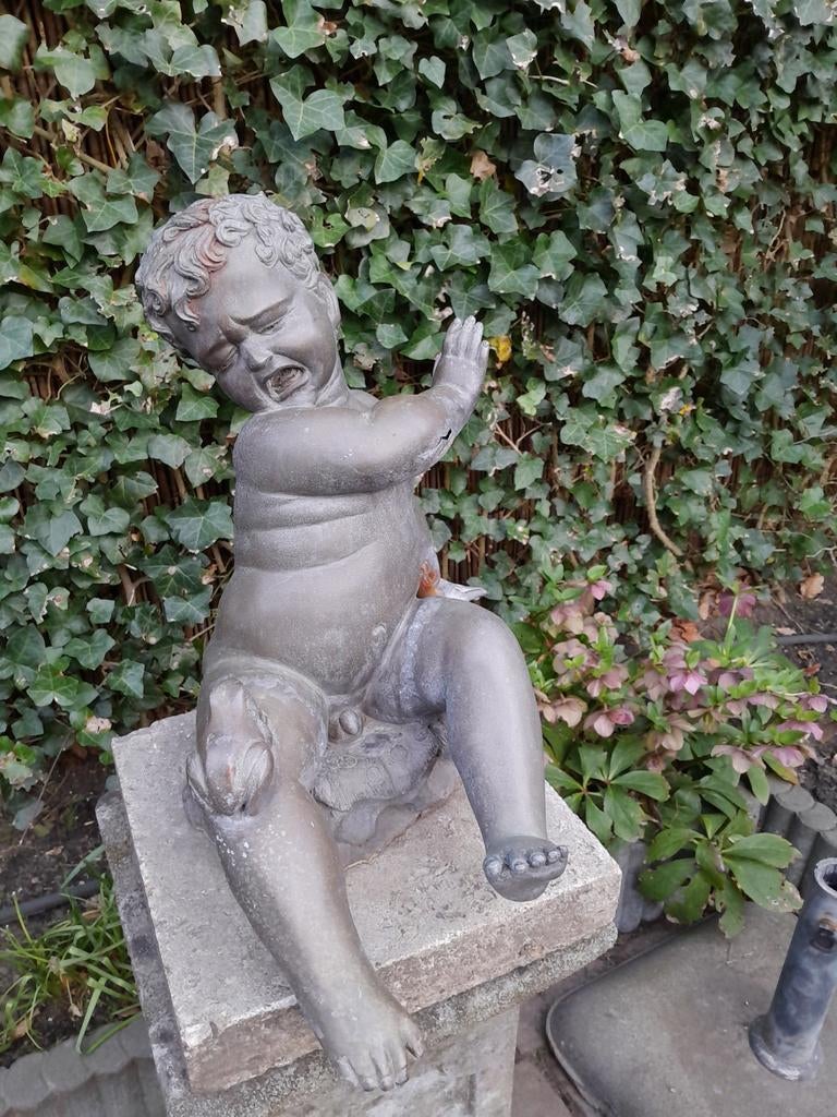 Bronzen beeld: Jongetje bang voor kikker, Ophalen, Weerbestendig, Brons, 20 - 50 cm
