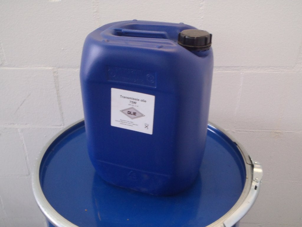 Transmissieolie, SAE 75 W GL3, GL4 in 20 liter verpakking., Auto-onderdelen, Motor en Toebehoren, Ophalen of Verzenden, Universele onderdelen