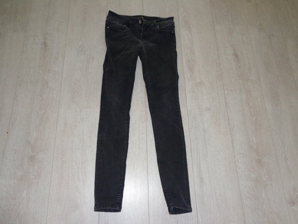 damesspijkerbroek maat XS van MASSIMO DUTTI, TRAFALUC ZARA, Ophalen of Verzenden, Gedragen, Overige kleuren, W27 (confectie 34) of kleiner