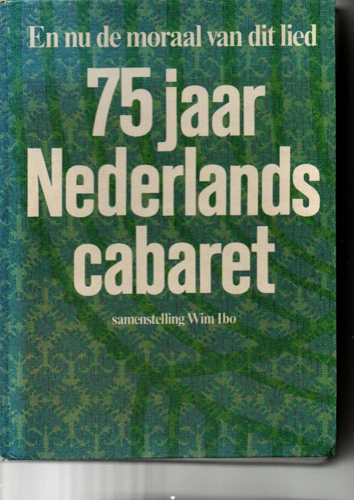 Boek: 75 jaar Nederlands cabaret, Cd's en Dvd's, Ophalen of Verzenden, Zo goed als nieuw