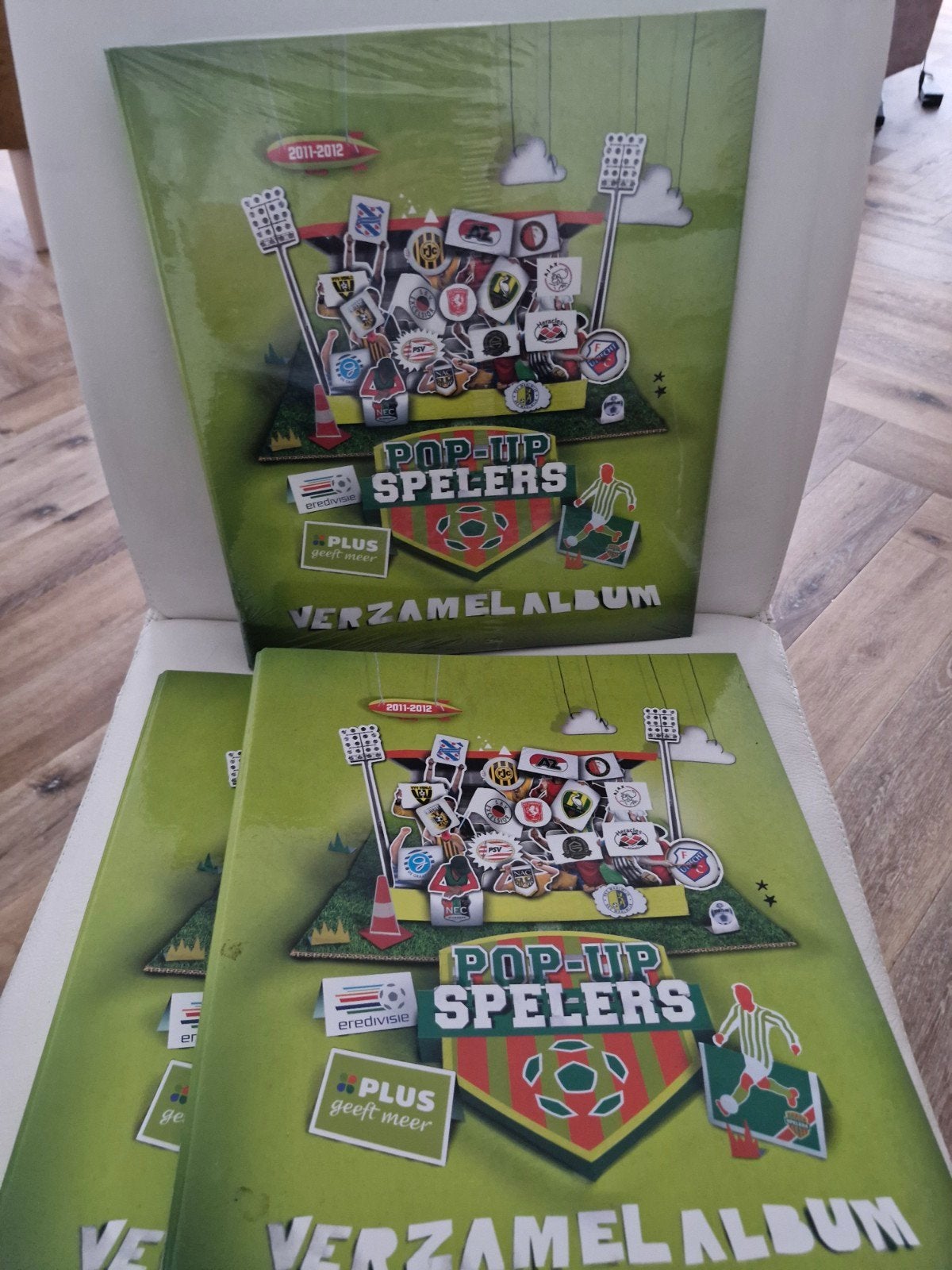 PLUS Pop-Up Spelers Verzamelalbum Eredivisie 2011-2012, Verzamelen, Ophalen of Verzenden, Nieuw, Overige binnenlandse clubs, Boek of Tijdschrift