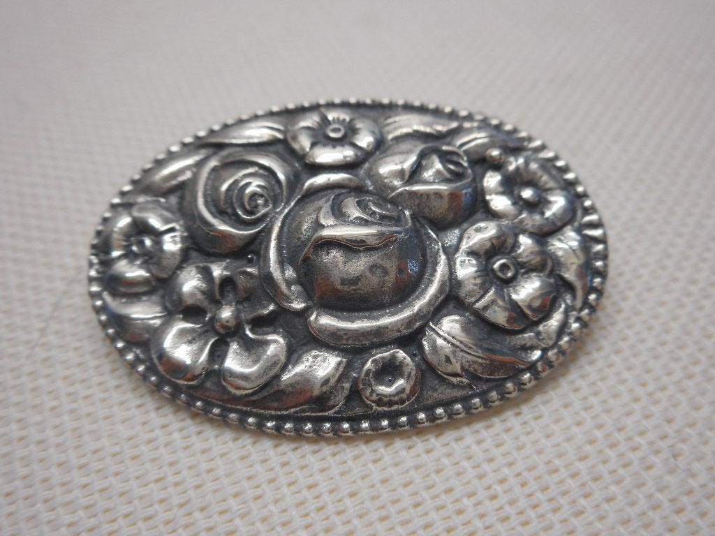 zilveren prachtige bloemen broche nr.1147, Verzenden, Minder dan 4 cm, Zo goed als nieuw, Zilver