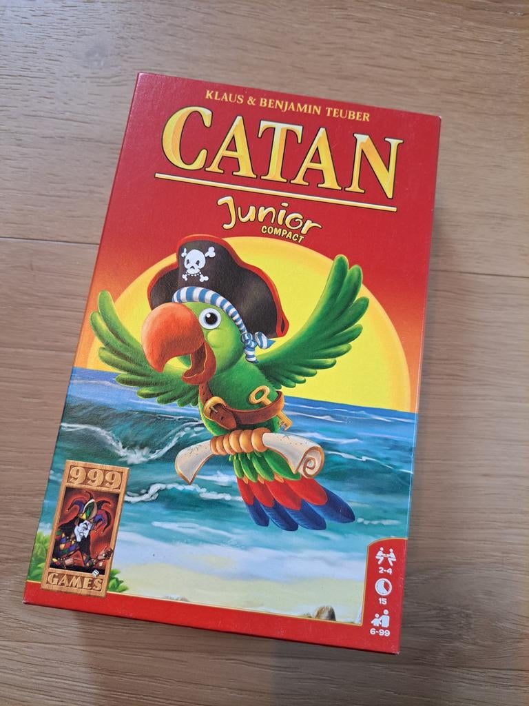 Catan Junior Compact, Hobby en Vrije tijd, Gezelschapsspellen | Bordspellen, Ophalen of Verzenden, Zo goed als nieuw